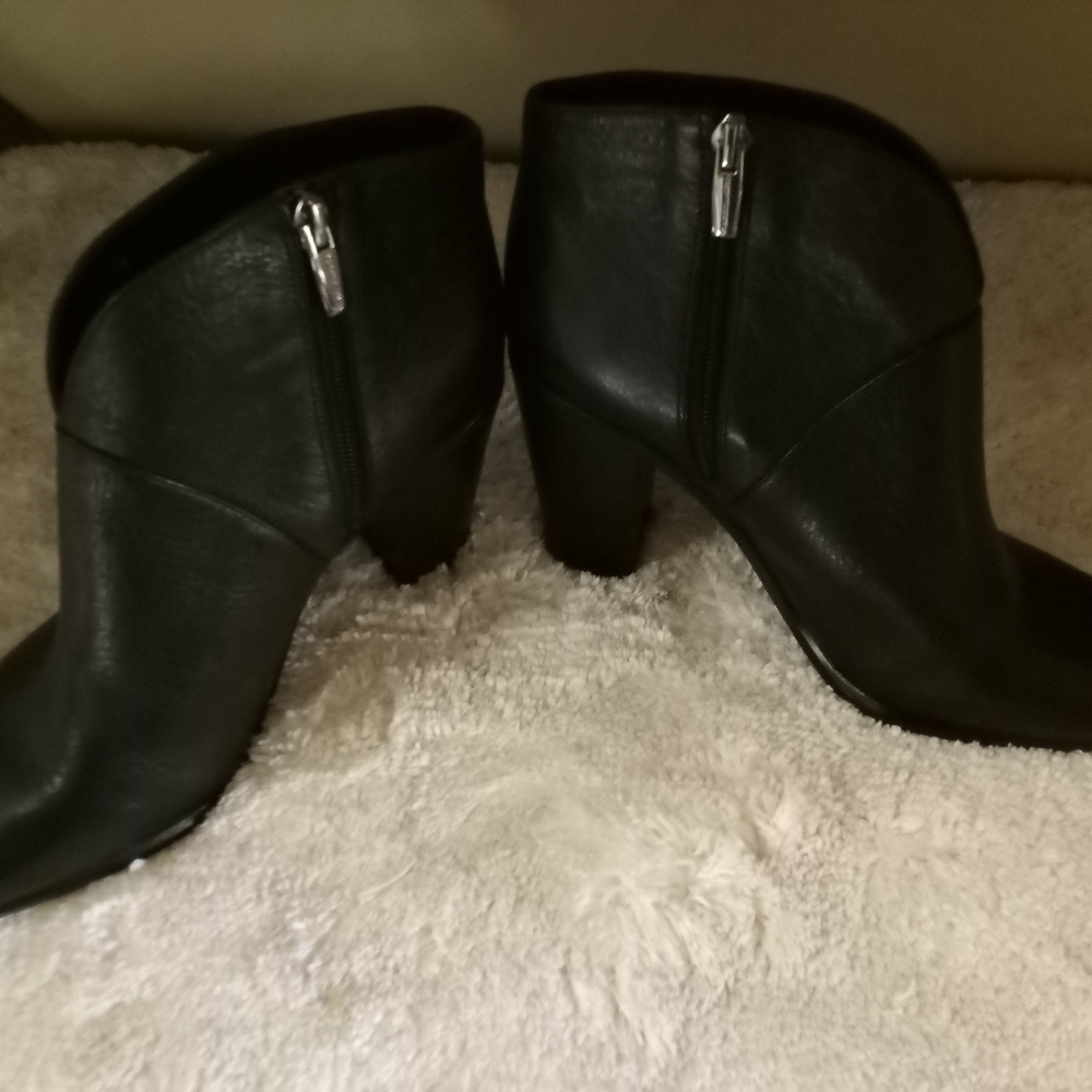Vince Camuto Black Ankle Booties with Chunky Heel